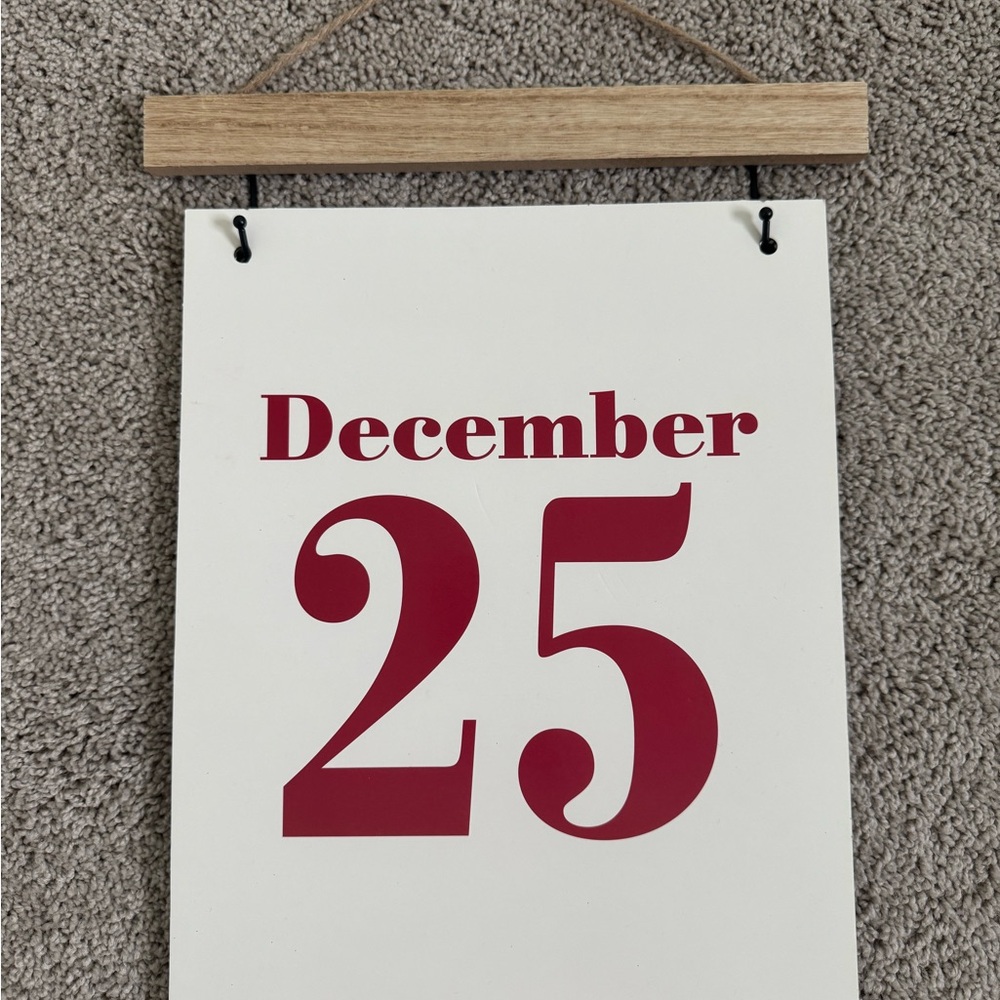 Changeable Holiday Hanging Sign - 8 festive designs